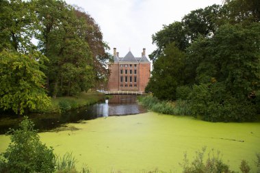 Amerongen, Hollanda 'nın Utrecht eyaletine bağlı bir köydür. 