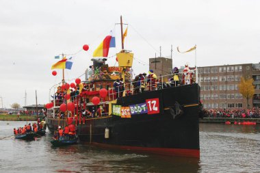 Güzel şehir limanının manzarası 