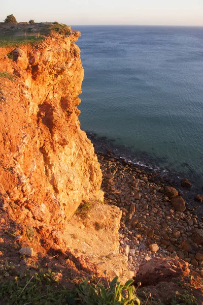 Güzel Bir Deniz Manzarası Kayalık Bir Kıyı — Stok fotoğraf