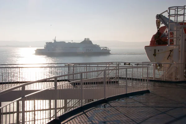 Güzel şehir limanının manzarası 