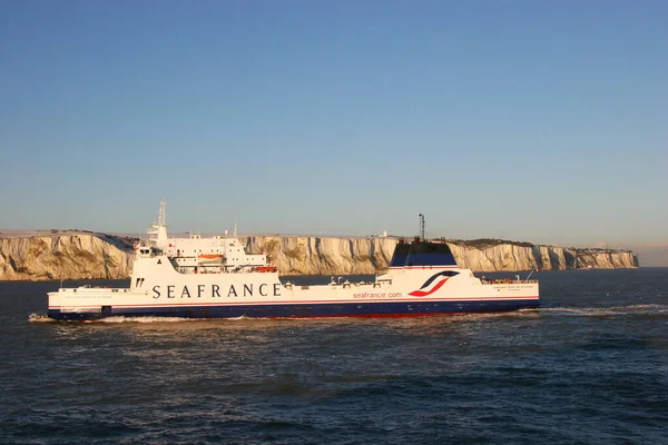 Denizdeki eski gemi.