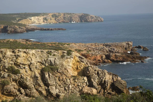 Akdeniz kıyıları.