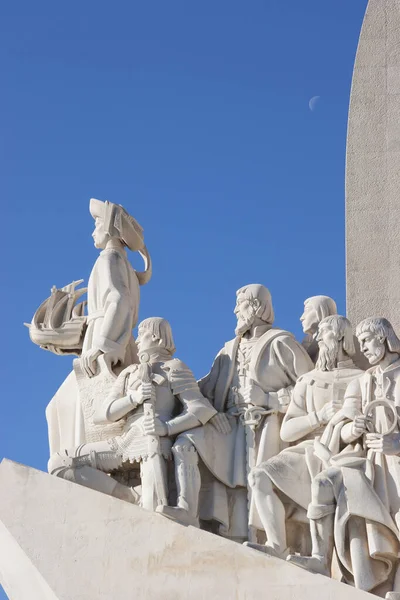 Estatuas Mármol Sobre Fondo Azul Del Cielo — Foto de Stock