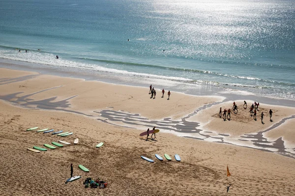 Gente Disfrutando Playa Costa Del Océano Atlántico —  Fotos de Stock