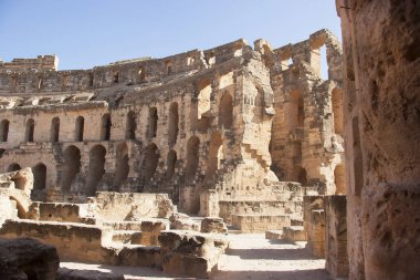 Turist manzarası, kasabanın eski kalıntıları.