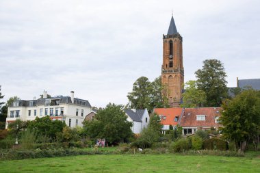 Güzel kilise binasının manzarası.