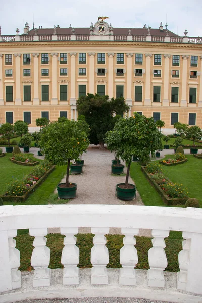 Canteiros Flores Formais Gramado Jardim Palácio — Fotografia de Stock