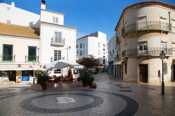 Şehrin sokak manzarası