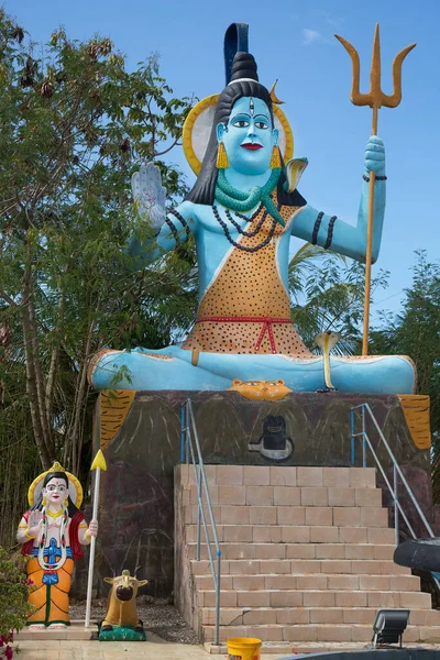 Hindular Için Ibadet Yeri Bayraklar Heykeller Kurban Edilme Meditasyon Için — Stok fotoğraf