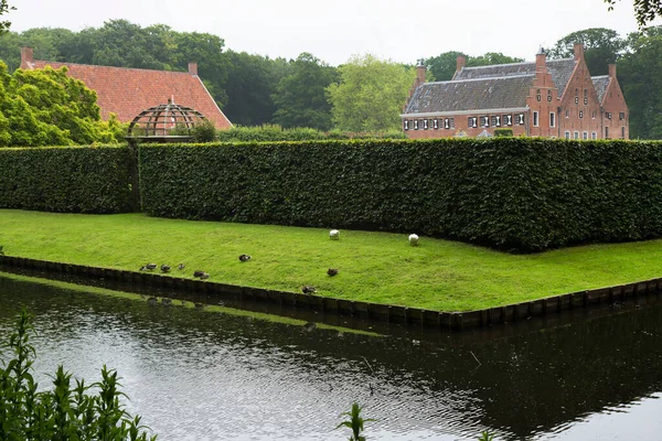 Menkemaborg Est Château Situé Dans Village Uithuizen Groningue Aux Pays — Photo