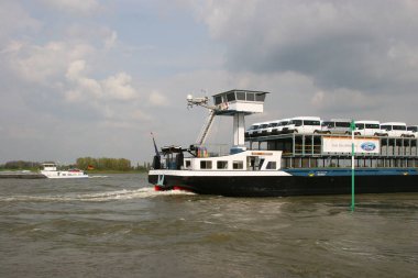 Güzel şehir limanının manzarası 