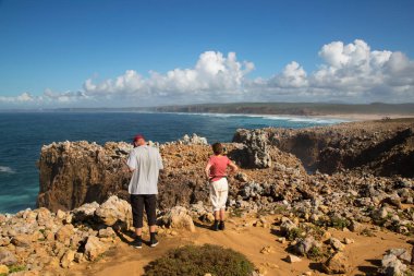 denize bakarak Çift