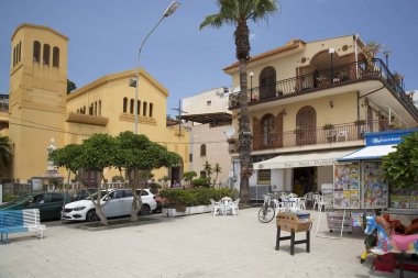 Şehir sokaklarında otantik mimari, seyahat çekimi