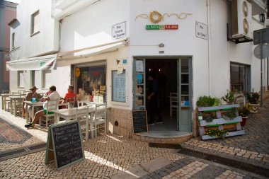 Şehrin sokak manzarası