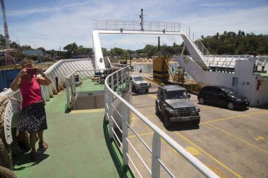 Deniz konsepti, feribot güvertesinden manzara. yaz tatili