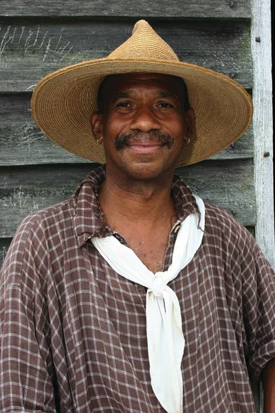 Retrato Hombre Negro Usar Sombrero Paja —  Fotos de Stock