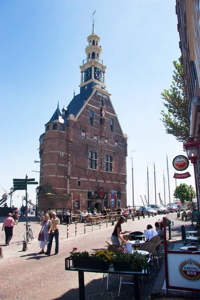 Uitzicht Oude Gebouwen Straat Cafe Met Mensen — Stockfoto