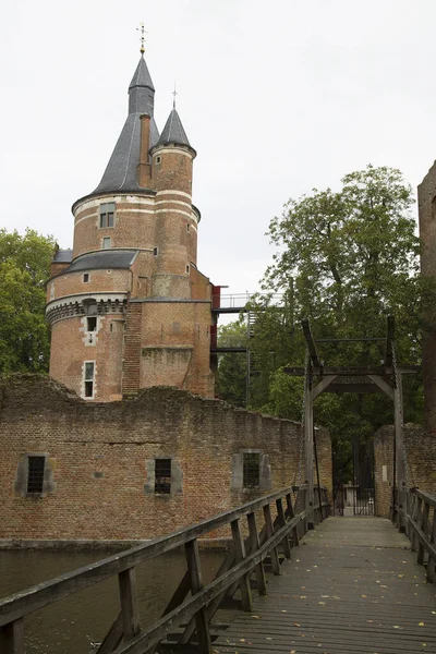 Duurstede Kalesi bir ortaçağ kalesidir. 