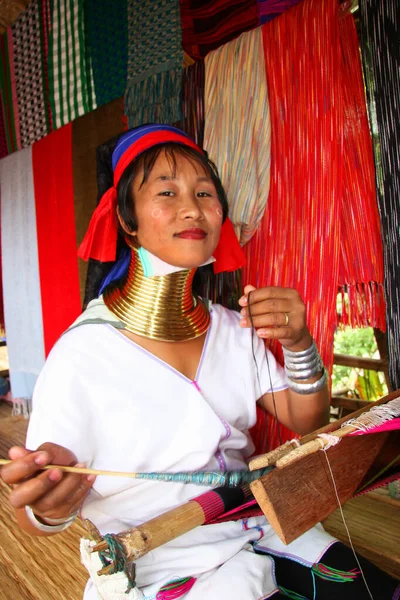 Traditionelles Thailändisches Mädchen Einem Kleid — Stockfoto