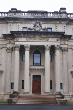 Bahçeli güzel Vanderbilt Üçlü Sarayı 