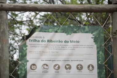 İşaretin yakın plan görüntüsü