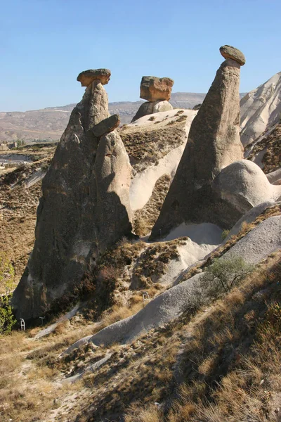Известные Древние Каменные Жилища Каппадокии — стоковое фото