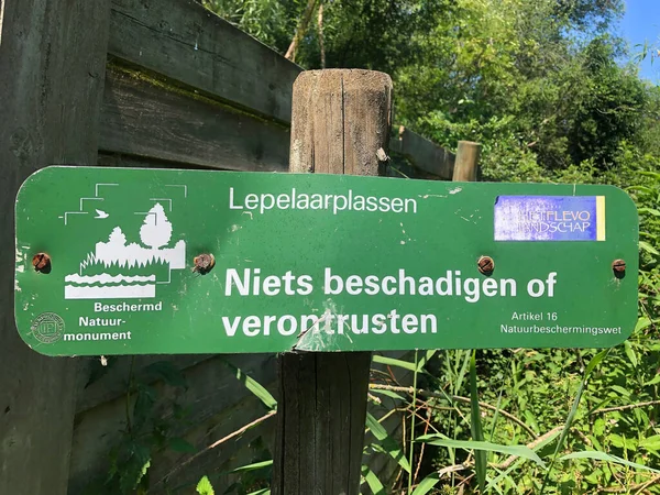 İşaretin yakın plan görüntüsü