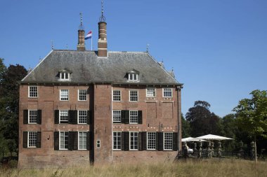 Hollanda malikânesine ön cephe 