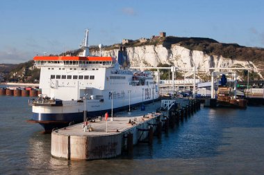 Güzel şehir limanının manzarası 