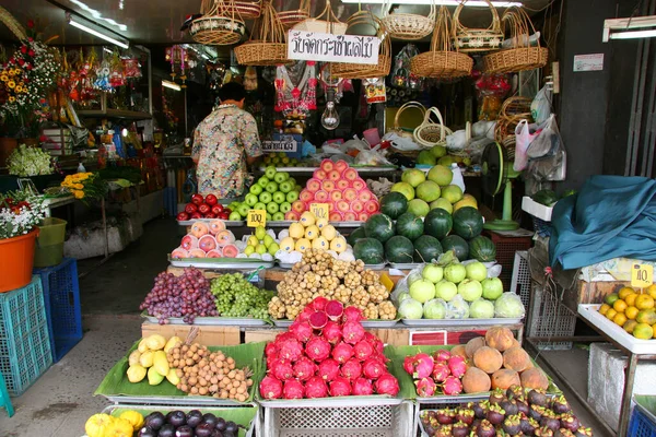 Vista Del Mercado Agricultores Locales Bazar Tailandés Con Alimentos — Foto de Stock