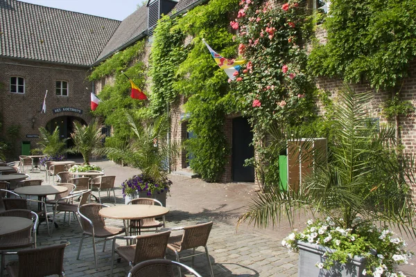 Belle Vue Sur Café Extérieur Dans Jardin — Photo