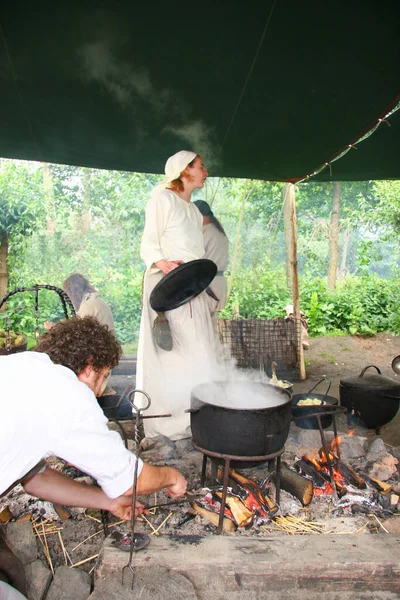 Festival Starověké Kultury Středověk Lidé Kostýmech Ukazující Jak Žít Středověku — Stock fotografie