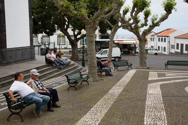 Akdeniz şehrinde güzel bir meydan 