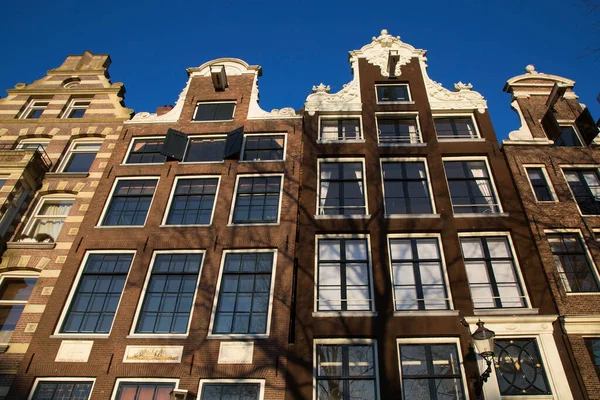 Stare Budynki Ulicach Miasta Amsterdam Holandia — Zdjęcie stockowe