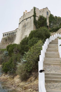 Dağlardaki kalenin kalesi.