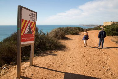 İşaretin yakın plan görüntüsü