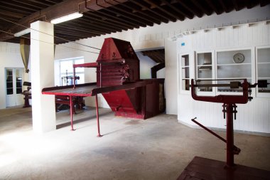 Sao Miguel Adası, Azores, Portekiz 'deki Gorreana çay fabrikasının içi.