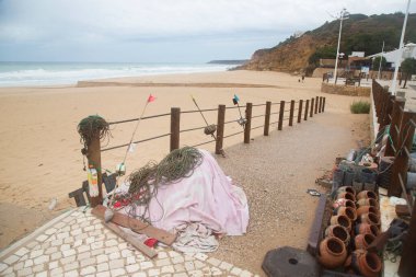 Deniz kıyısının güzel manzarası