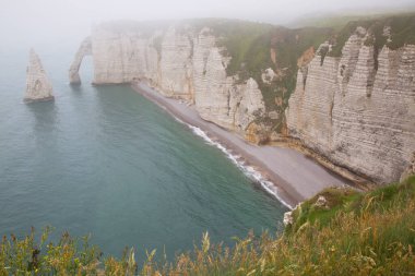 Sisteki güzel uçurumlar