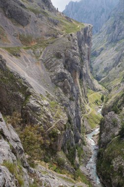 Dağların güzel manzarası