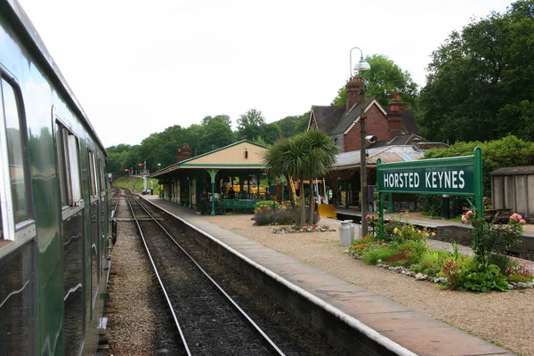 Şehirdeki Tren Istasyonu — Stok fotoğraf