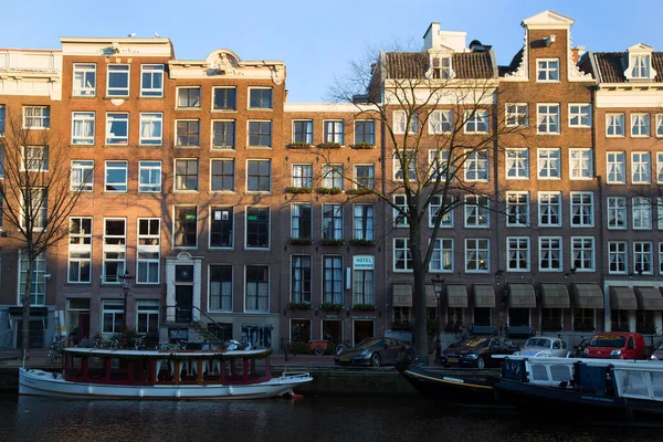 Bâtiments Typiques Architecture Hollandaise Dans Ceinture Canal Amsterdam Avec Vie — Photo