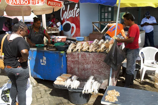 Pessoas Nos Salões Mercado Central — Fotografia de Stock