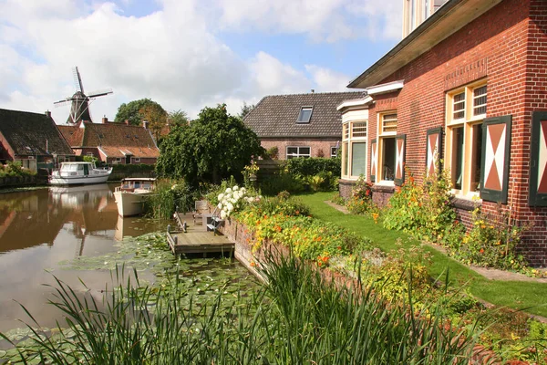 Typiska Kanaler Nederländerna — Stockfoto