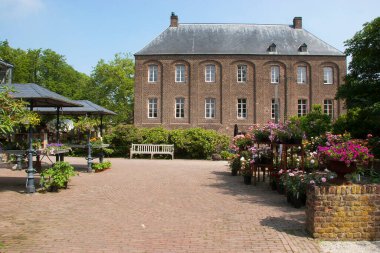 Yaz gününde tarihi yapı