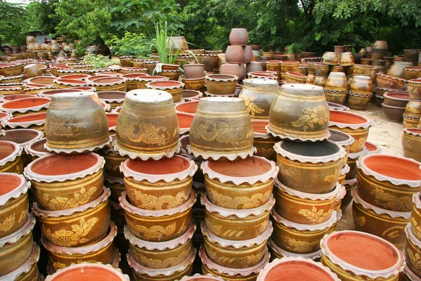 Tradycyjnej Ceramiki Tajskiej Rynku — Zdjęcie stockowe