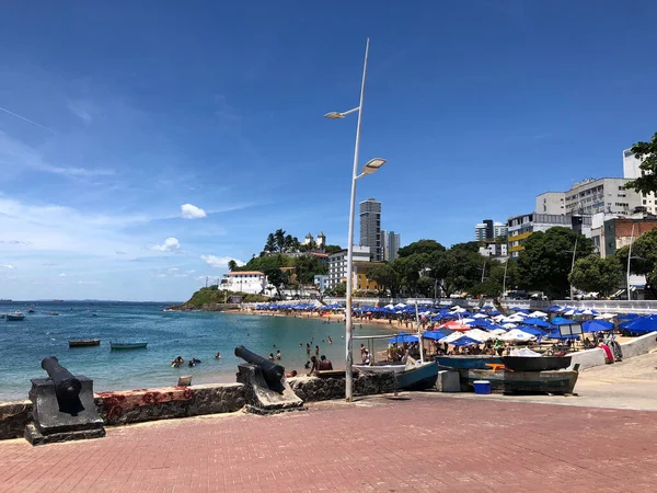 Akdeniz kıyısı manzarası 