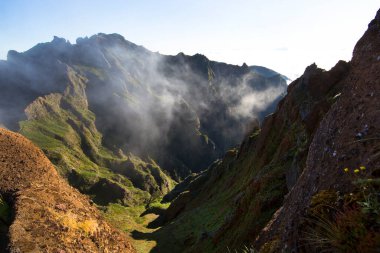 Dağların güzel manzarası