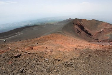 Plato dağlarındaki volkanik vadi manzarası 