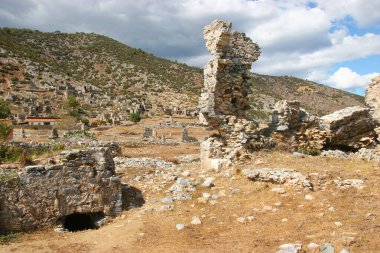 Anamurium antik kıyı şehrinin kalıntıları, kaleler 